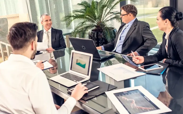 Ejemplos prácticos de Kick Off Meeting: guía completa para tu empresa