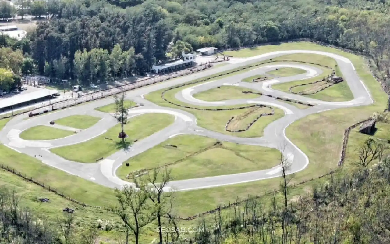 Pista de karting - kartodromo de ciudad evita apad